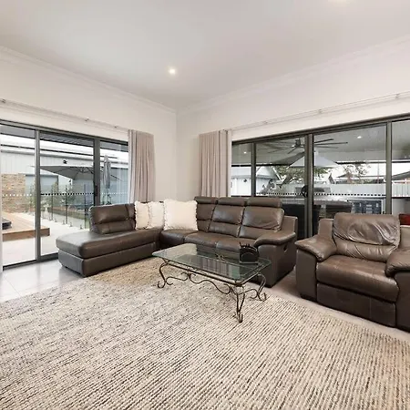 Central Entertainer'S Paradise Wodonga Exterior photo